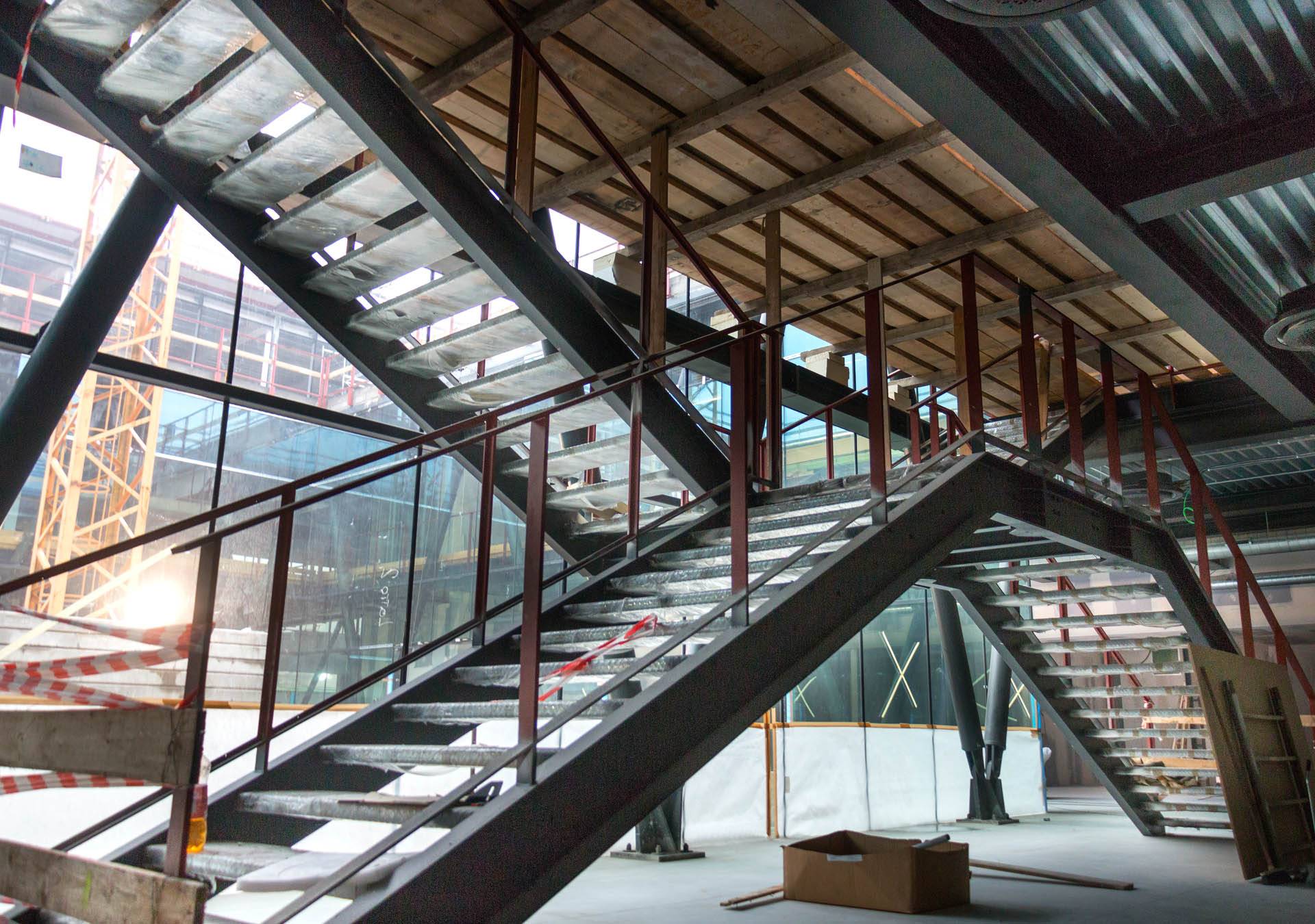 leoni-scala-interna-golden-goose (5)